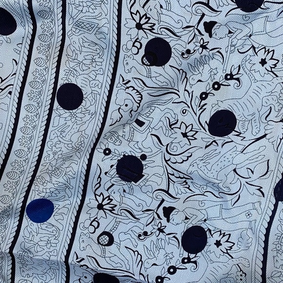 NWT Hermes scarf carre twill 100% soie 140cm cavaliers du caucase - Picture 4 of 5